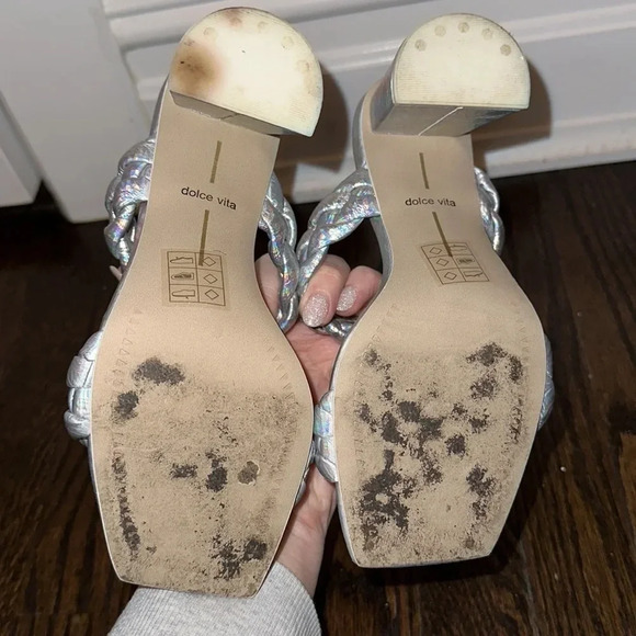 Dolce Vita silver heels - Picture 3 of 3